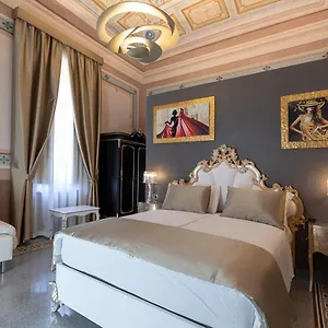 Luxury Liberty House Guest house